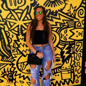 Meet your Posher, Arielle